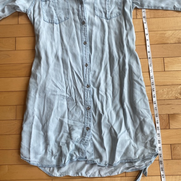 Velvet Heart light denim style button down dress - Picture 5 of 9